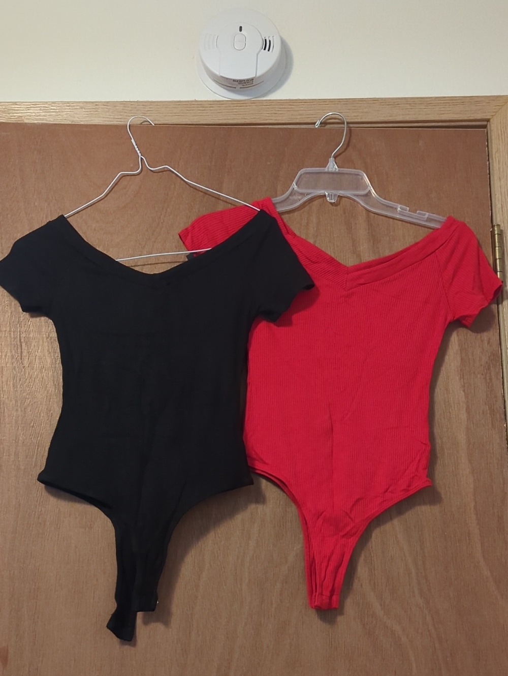Lulu's Ribbed V-Neck Bodysuit - Bright Red